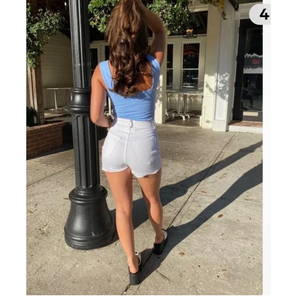 MOTHER High Waisted Tunnel Vision Cuff Fray Shorts - 32 - Picture 2 of 8